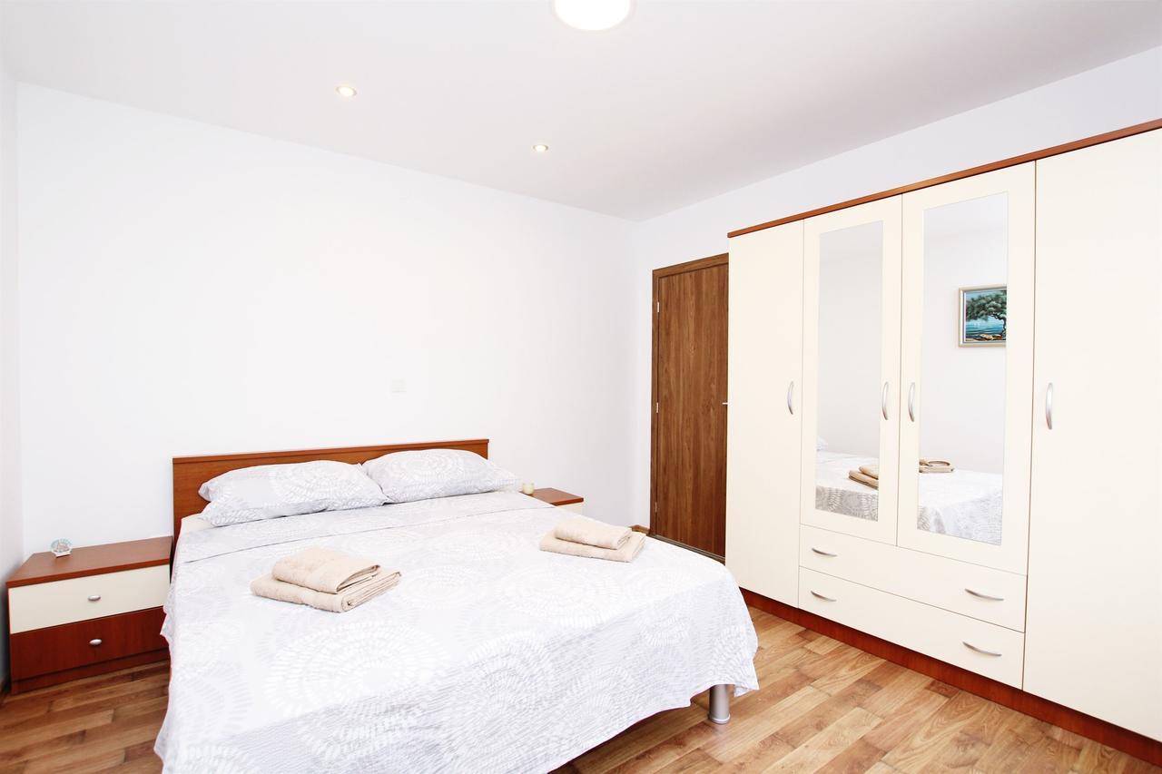 Apartment Anica Трогир Экстерьер фото